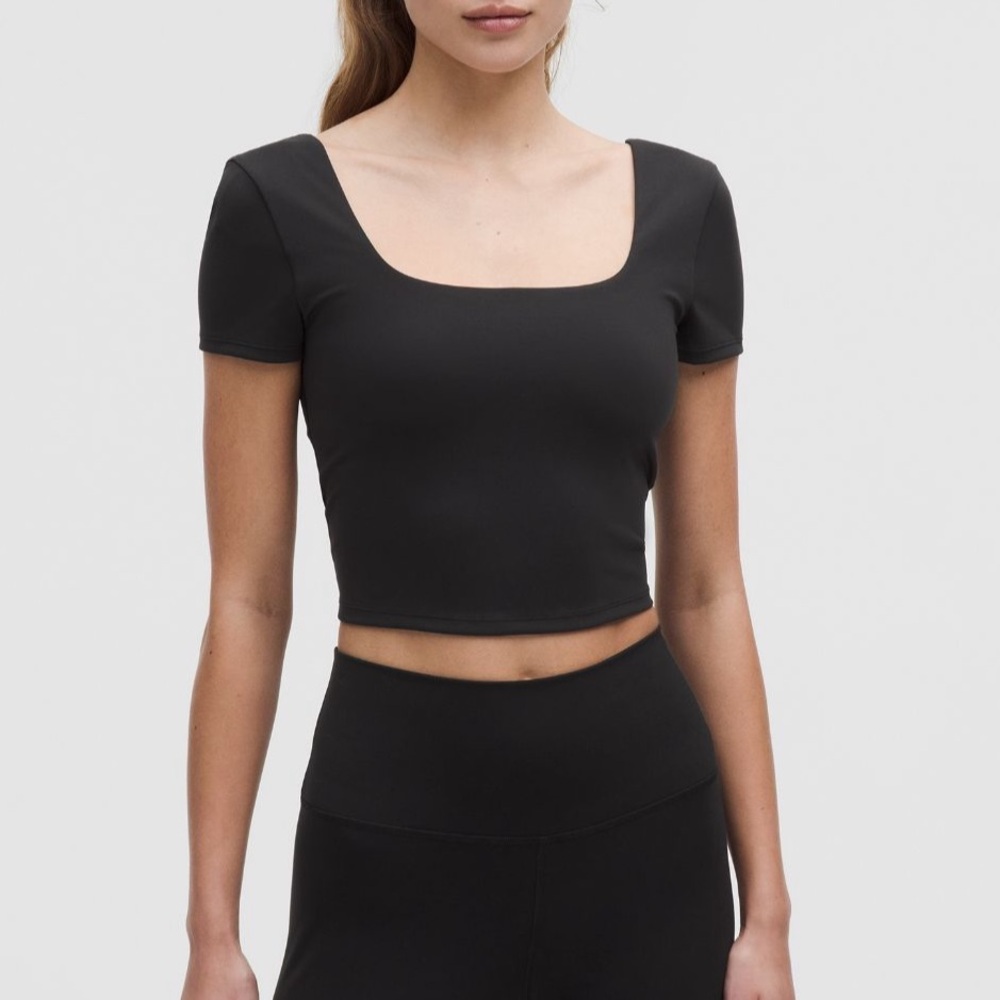 Lululemon Tee